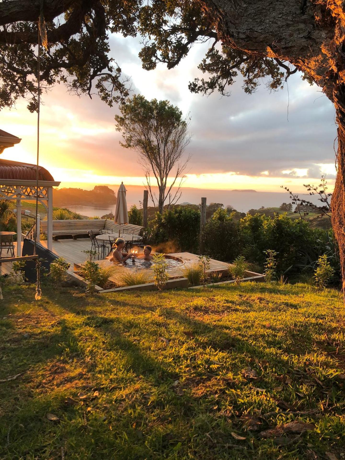 Crescent Villa - Stay Waiheke Ostend Экстерьер фото
